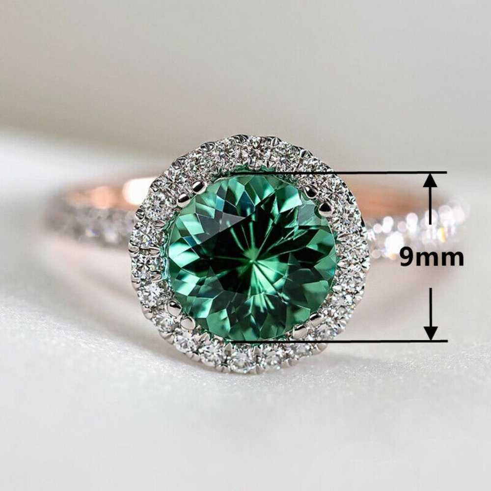 Gorgeous 925 Sterling Silver Emerald Ring - Picture 5 of 5
